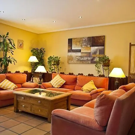 Hospederia Calzadas San Vicente De La Barquera